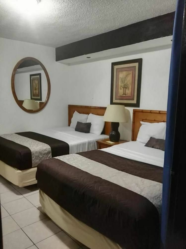 Capital O Zona Dorada Inn, Mazatlán Exteriör bild